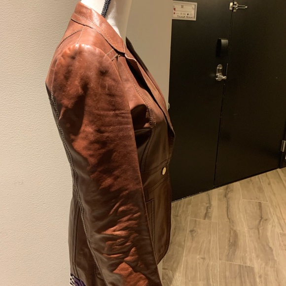 Gucci fitted brown leather blazer style jacket - Picture 3 of 7